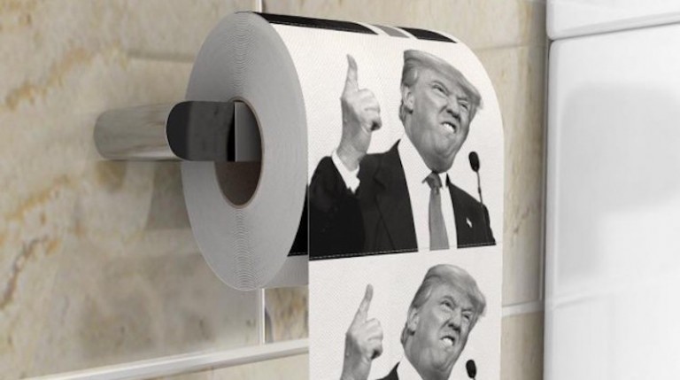 گرفتگی توالت با دستمال کاغذی ترامپ